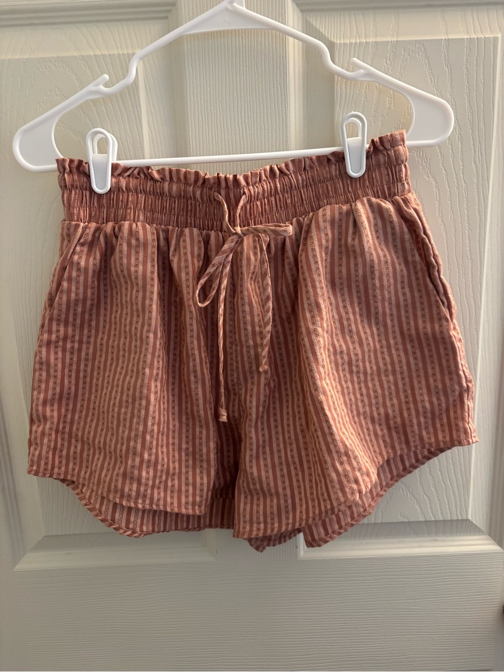 Drawstring High-Waist Rust Striped Women's Shorts S